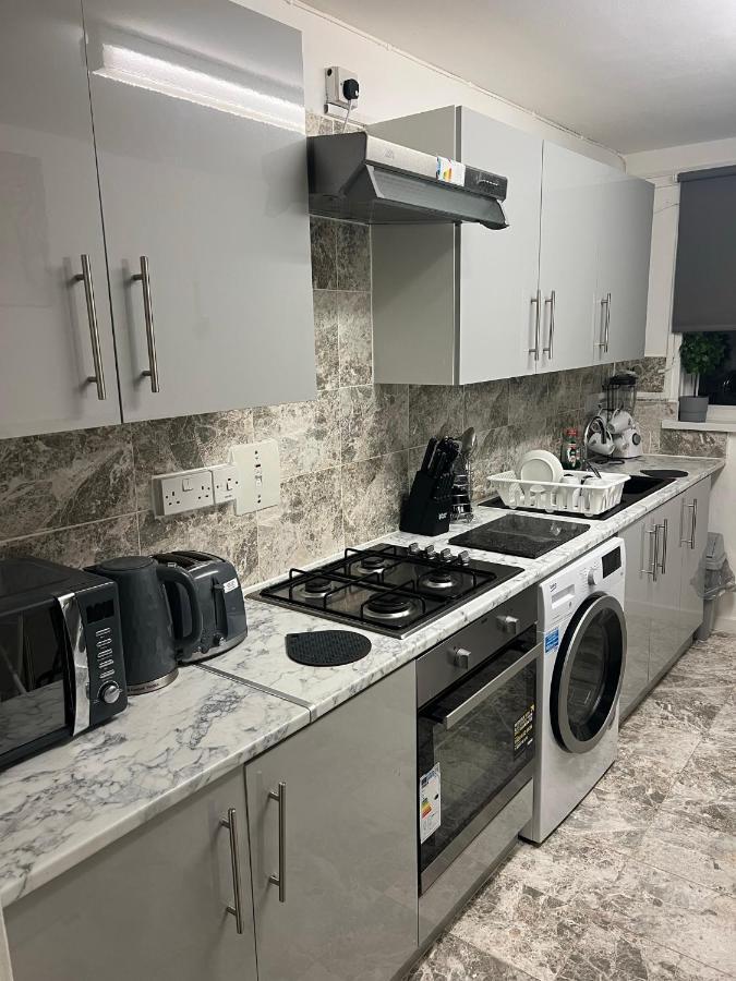 Accu Care Apartment 런던 외부 사진