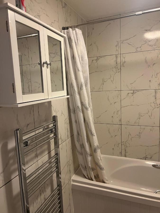 Accu Care Apartment 런던 외부 사진